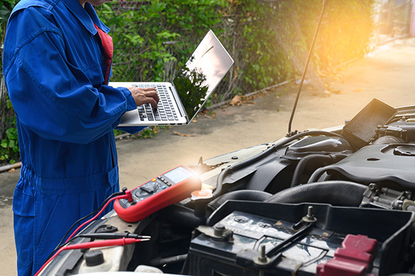 How Do We Use Computer Diagnostics to Fix Cars?